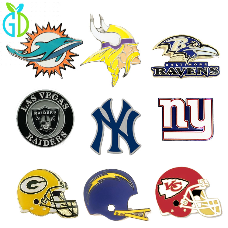 Custom Sport 32 Team NFL Football Helmet Enamel Pin Badge Souvenir