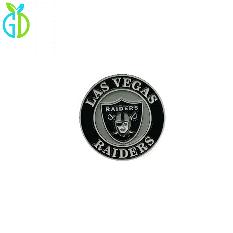 Custom Sport 32 Team NFL Football Helmet Enamel Pin Badge Souvenir